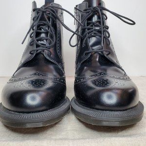 Doc Martens - "Delphine"